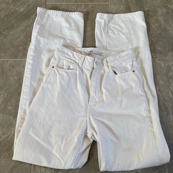 ZARA High Rise Straight Leg White Jeans Women’s Sz 4 Preppy USA Classic - Picture 3 of 9